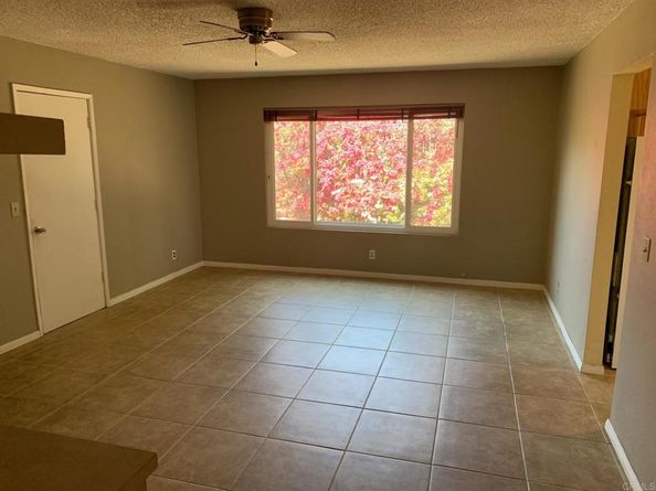 3032 Laurashawn Ln, Escondido CA 92026