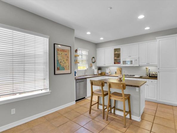 2640 Escala Circle, San Diego CA 92108