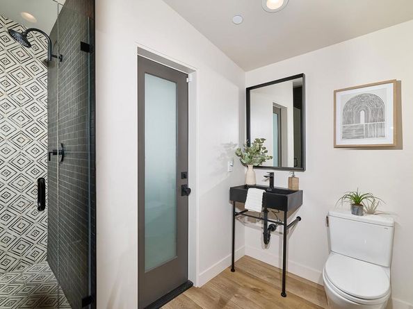 177 N Vulcan Avenue, Encinitas CA 92024