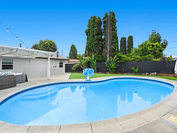 3516 Las Vegas Drive, Oceanside CA 92054