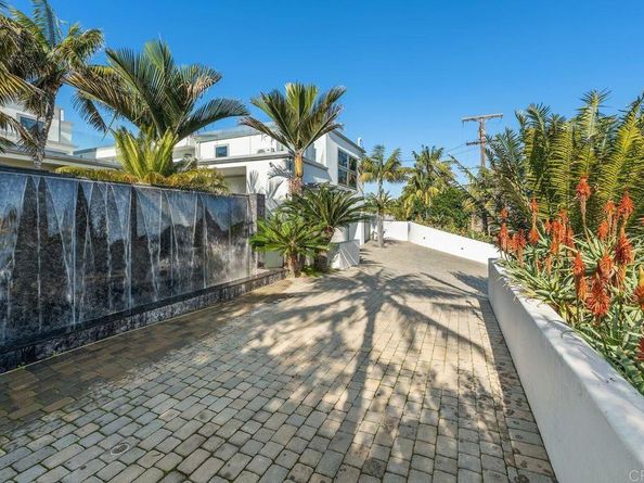 806 4th Street, Encinitas CA 92024