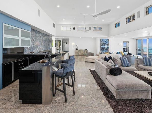 806 4th Street, Encinitas CA 92024