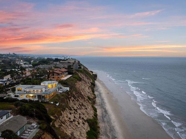 806 4th Street, Encinitas CA 92024