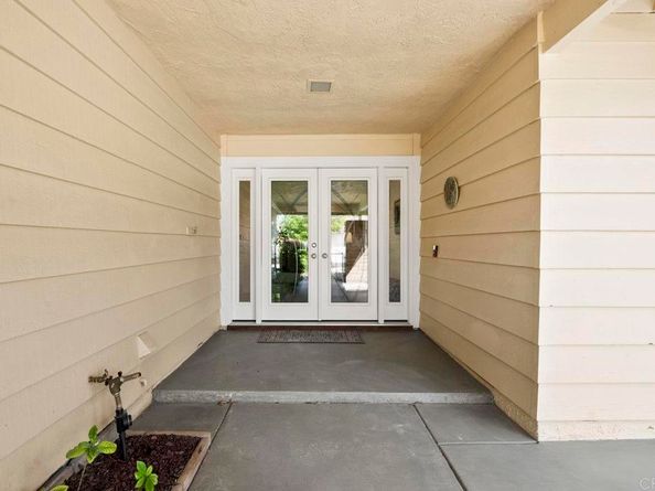17503 Plaza Dolores, San Diego CA 92128