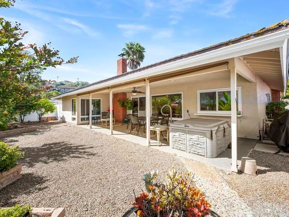 17503 Plaza Dolores, San Diego CA 92128