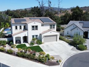 1564 Manzanita Hollow, Vista CA 92084