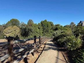 1564 Manzanita Hollow, Vista CA 92084