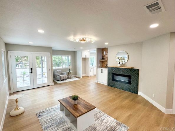 2030 San Remo Drive, Oceanside CA 92056