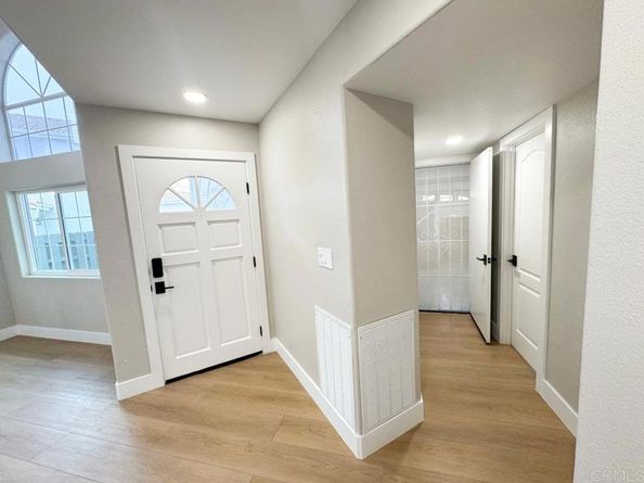 2030 San Remo Drive, Oceanside CA 92056