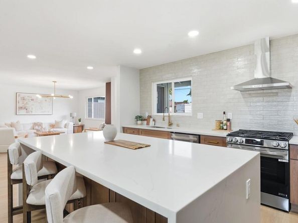 5822 Stadium Street, San Diego CA 92122