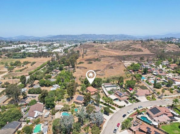 2432 Live Oak Road, Escondido CA 92029
