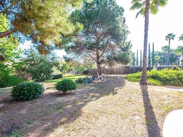 2432 Live Oak Road, Escondido CA 92029
