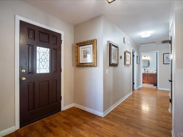 383 Morningside, Vista CA 92084