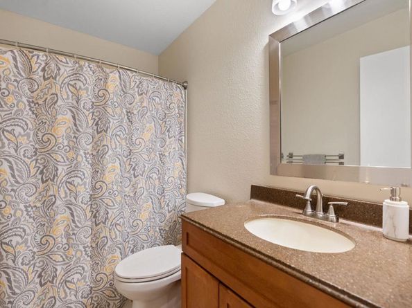 2005 Countrywood Ct, Encinitas CA 92024