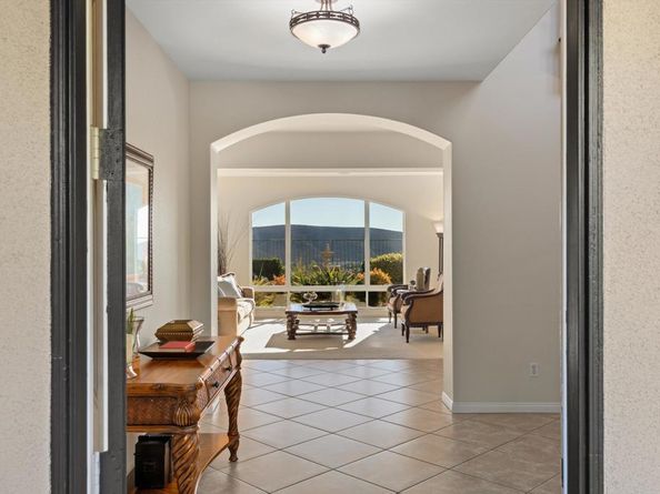 1490 Schoolhouse Way, San Marcos CA 92078