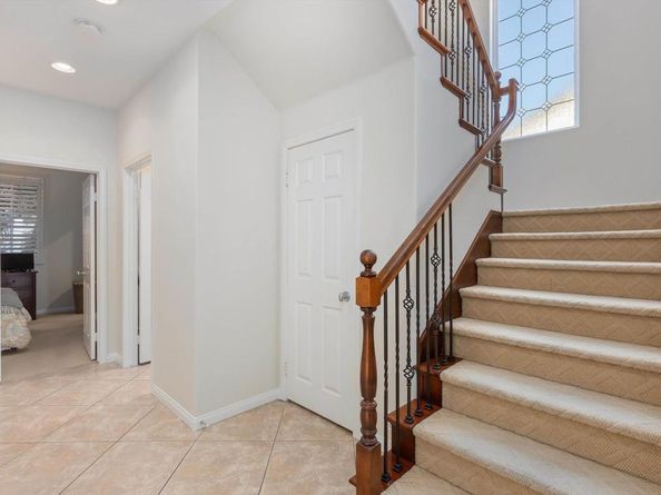 1490 Schoolhouse Way, San Marcos CA 92078