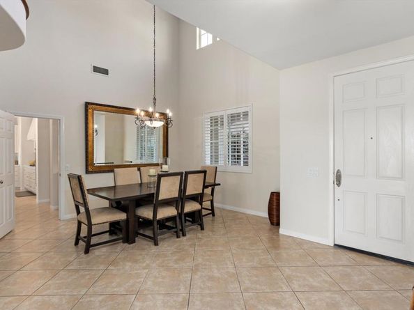 1490 Schoolhouse Way, San Marcos CA 92078