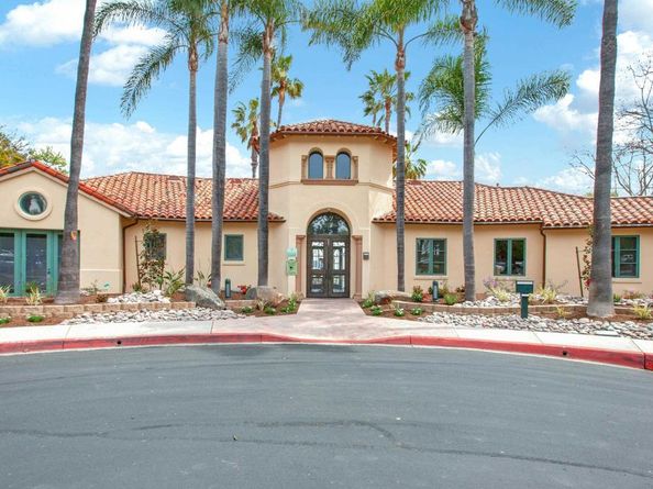 2162 View Crest Gln, Escondido CA 92026