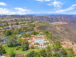 2162 View Crest Gln, Escondido CA 92026