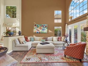 2162 View Crest Gln, Escondido CA 92026