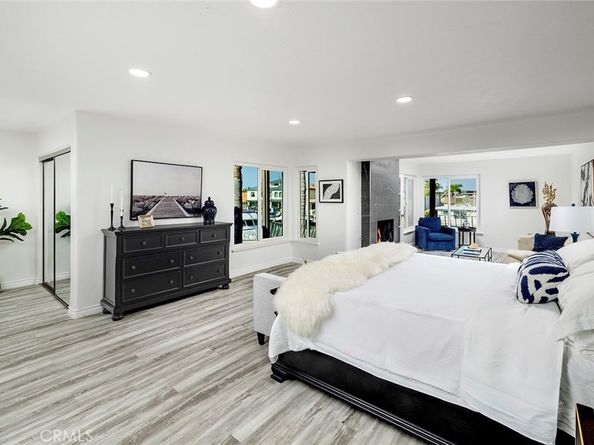 16592 Grimaud Lane, Huntington Beach CA 92649