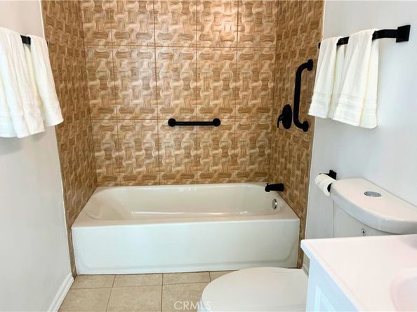 3959 Denker Avenue, Los Angeles CA 90062