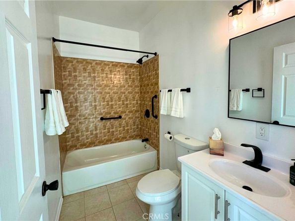 3959 Denker Avenue, Los Angeles CA 90062