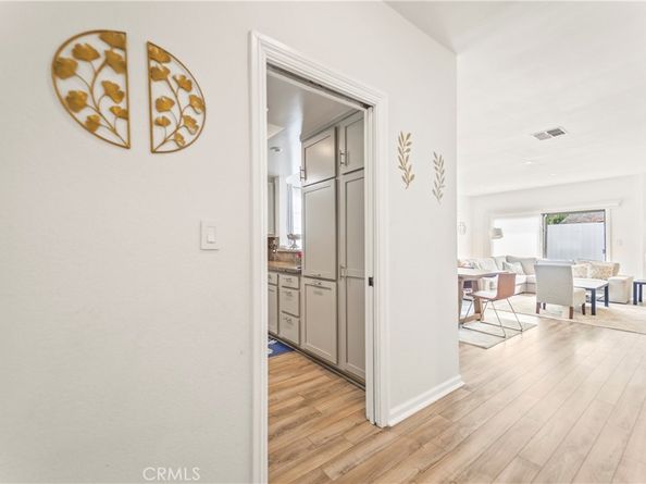 1434 19th Street 101, Santa Monica CA 90404
