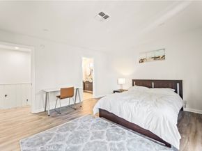1434 19th Street 101, Santa Monica CA 90404