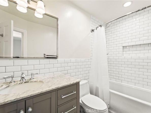 1434 19th Street 101, Santa Monica CA 90404