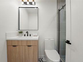 5308 S Victoria, Los Angeles CA 90043