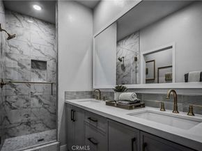 12719 Azure Way 25, Hawthorne CA 90250