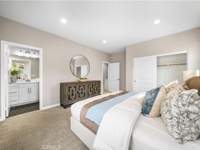 102 Yellow Pine, Irvine CA 92618