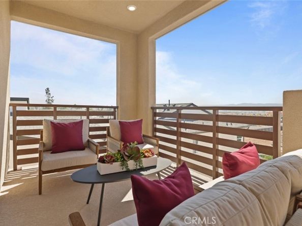 300 Junco, Irvine CA 92618