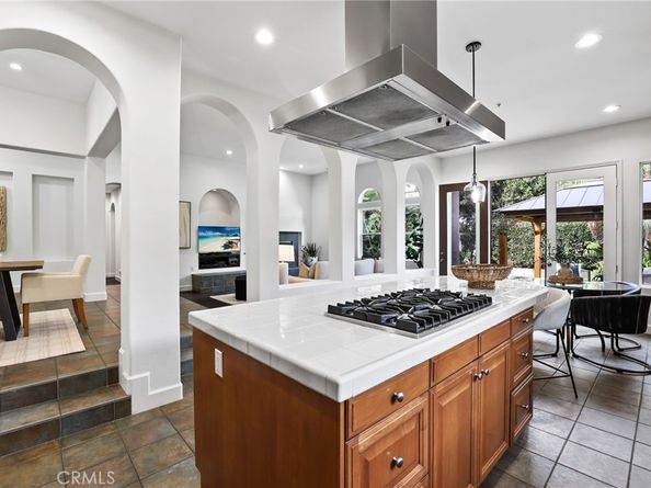 12215 Wyne Ct, Tustin CA 92782