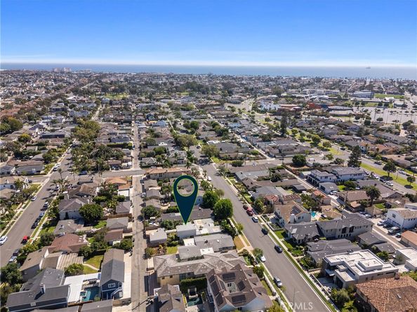 1824 Park Street, Huntington Beach CA 92648