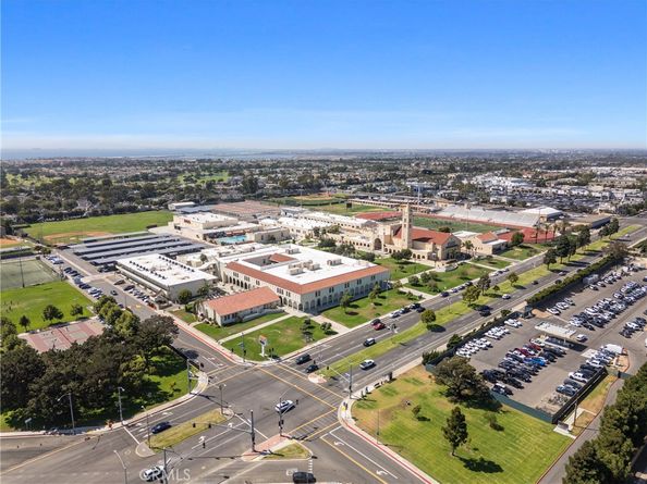 1824 Park Street, Huntington Beach CA 92648