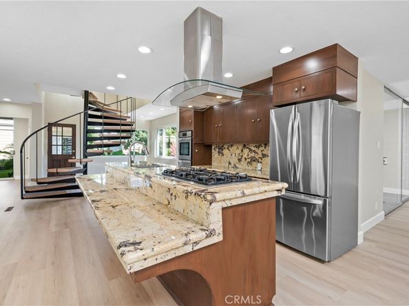 1824 Park Street, Huntington Beach CA 92648