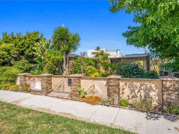1824 Park Street, Huntington Beach CA 92648