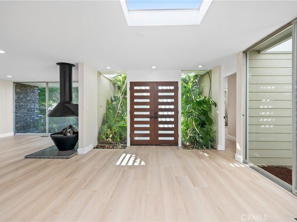 1824 Park Street, Huntington Beach CA 92648