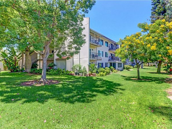 3365 Punta Alta 2F, Laguna Woods CA 92637