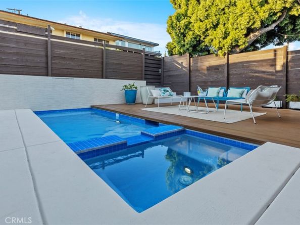 2515 Geranium Street, San Diego CA 92109