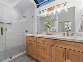 32 Comiso, Irvine CA 92614
