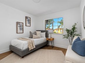32 Comiso, Irvine CA 92614
