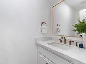 32 Comiso, Irvine CA 92614