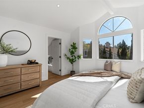 32 Comiso, Irvine CA 92614