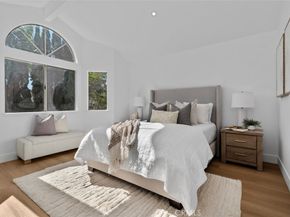 32 Comiso, Irvine CA 92614