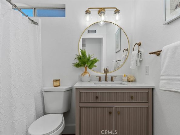 32 Comiso, Irvine CA 92614