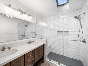 4425 Walnut Ave, Long Beach CA 90807