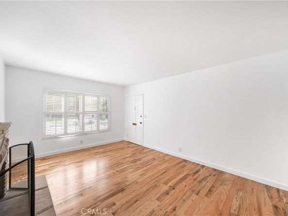 4425 Walnut Ave, Long Beach CA 90807